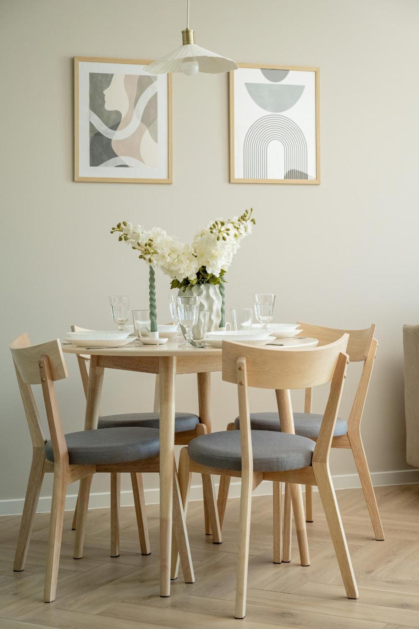Modern With Parking And Air-conditioning In By Renters Breslau
