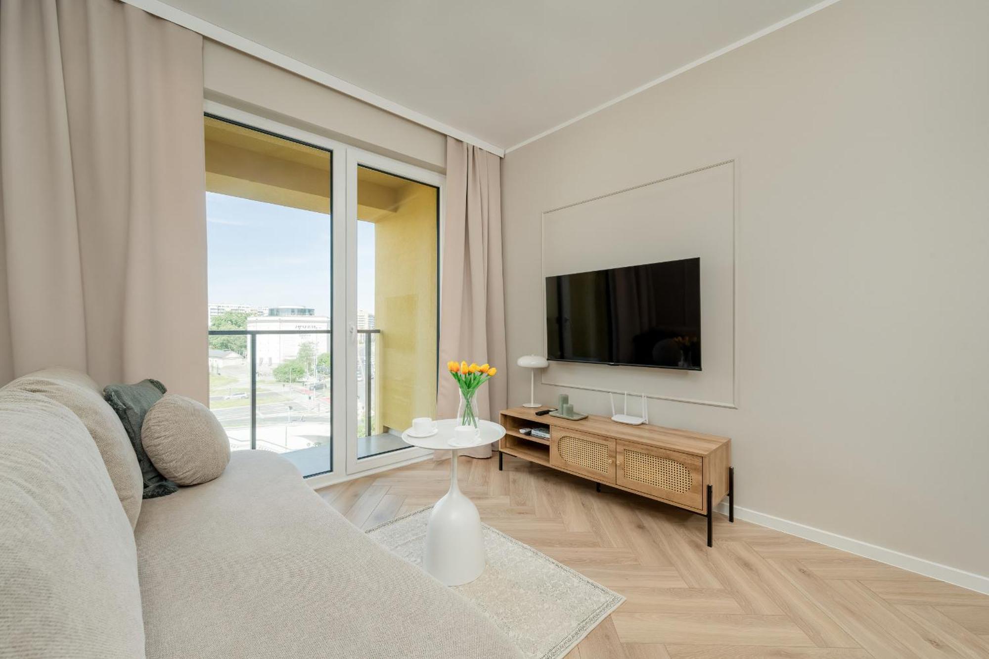 Modern With Parking And Air-conditioning In By Renters * Breslau